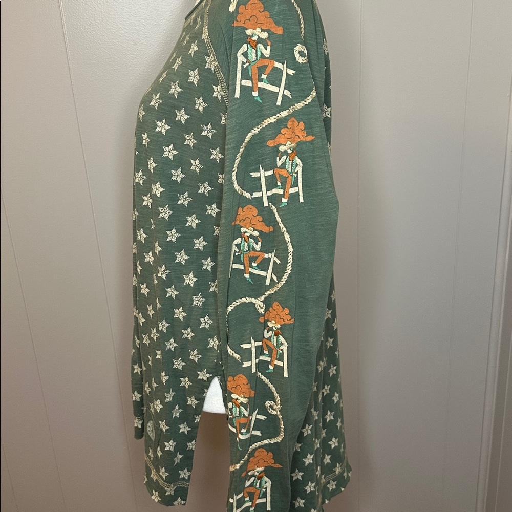 🐎 Double D Ranch Cowboys Up My Sleeve Top Boho Western Bohemian NWT Long Sleeve - Picture 7 of 13